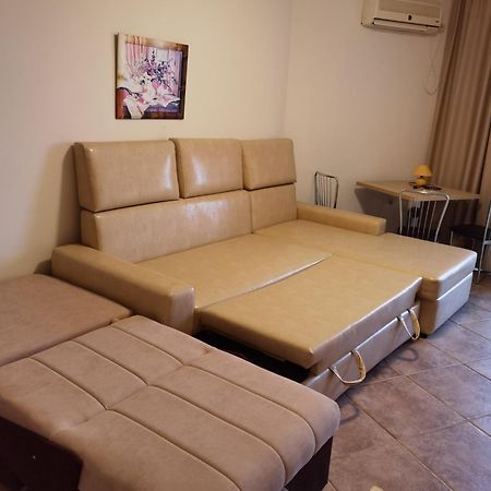 Dl Apartments Ахелой Екстер'єр фото