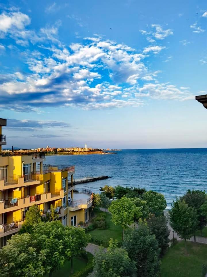Dl Apartments Ахелой Екстер'єр фото